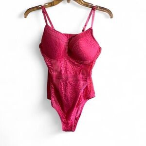 Elegant Pink Lace Chemise